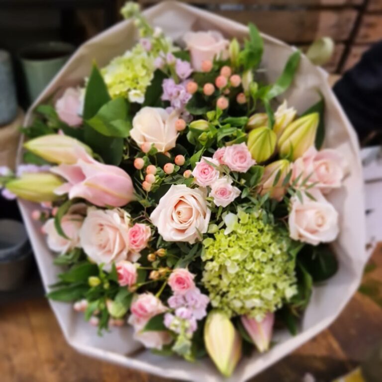 Instagram post from cotejardin_nivelles. This post is in position 1.